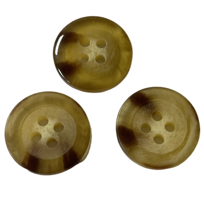 uso falsificado plástico da cor do ODM de 3/4&quot; quatro botões de revestimento do chifre do furo para a camiseta do revestimento