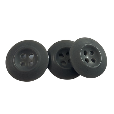 O círculo de Grey Color Melamine Buttons In 30L dá forma a uniformes de Matt Finished Using On Military
