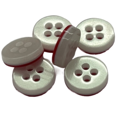 As três camadas plásticas 4 botões de camisa do furo dobram o furo do plano quatro em 16L para acessórios e camisa do vestuário