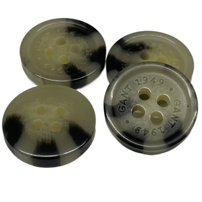 26L gravou a cor de Brown do furo da borda 4 de Logo Fake Horn Button With
