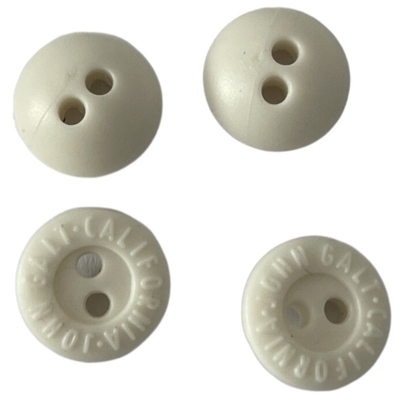 Furo 2 fora dos botões de borracha brancos Logo Use On Sewing Clothing gravado 11mm