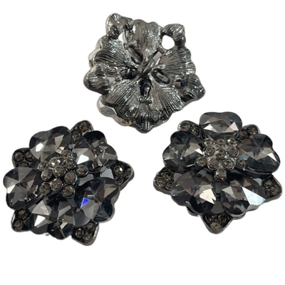 botões de pata extravagantes 2.3g do metal 40L com falso Crystal Use Plastic Flower Buttons