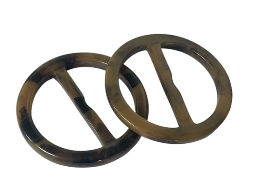 O plástico curva 2 o uso do efeito 56mm do chifre dos furos para o vestuário do revestimento do saco