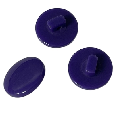 Uso roxo dos botões de pata 20L da resina da cor em costurar vestuários da camisa